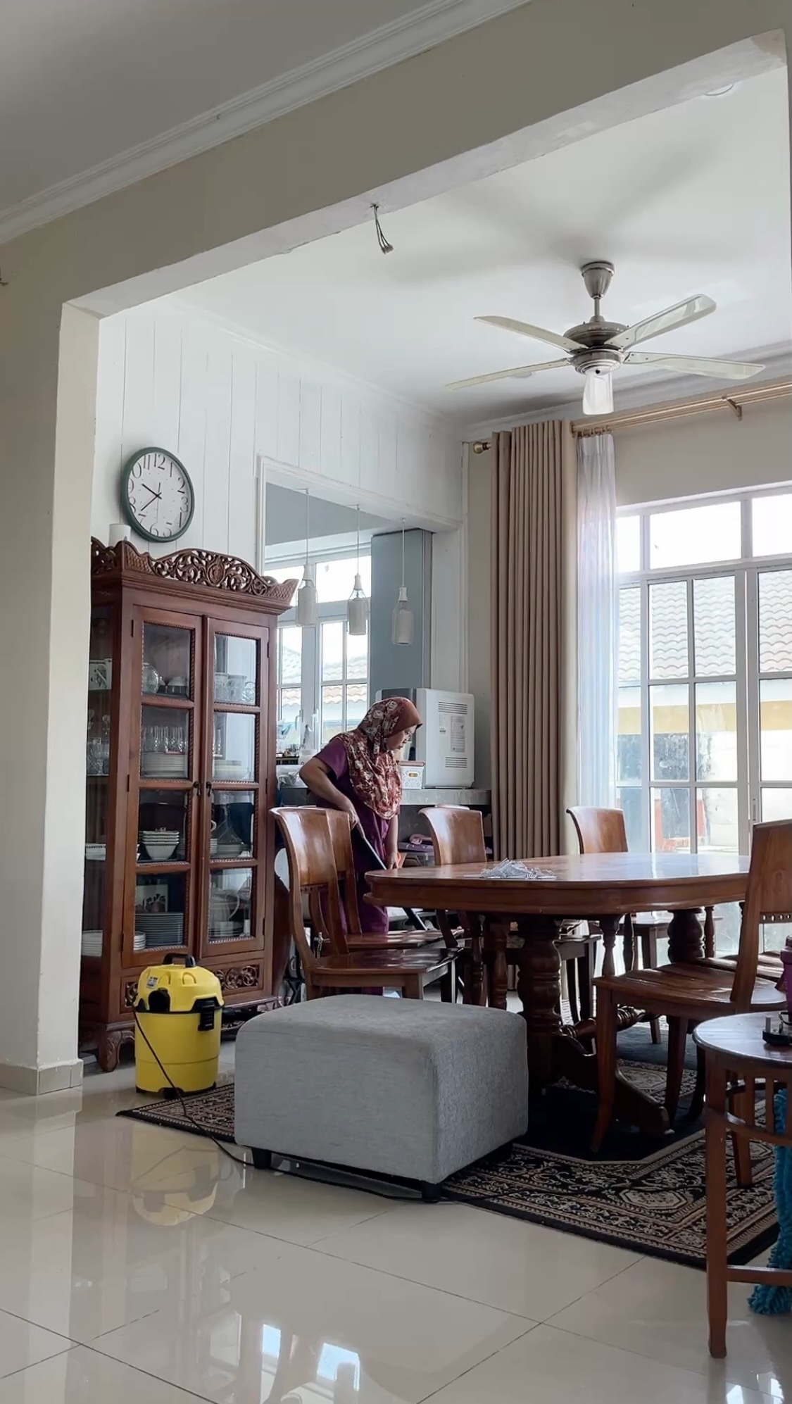 Dedicated cleaning professional